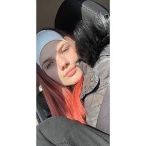 Meet your Posher, Skylar